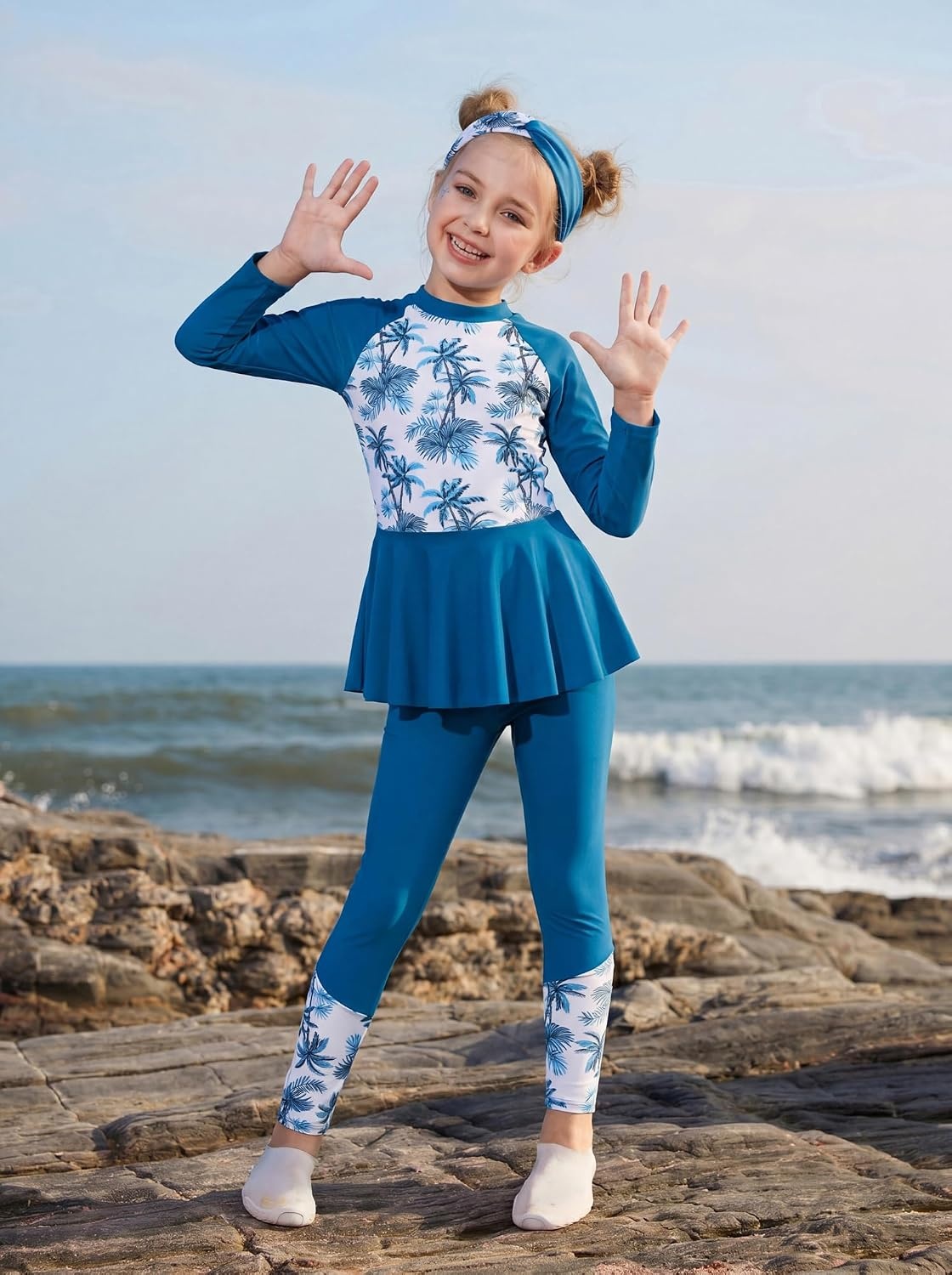 image:imageGRACE KARIN Girls Long Sleeve Rash Guard Bathing Swimsuits Swimwear 616Sapphire Blue Coconut Tree